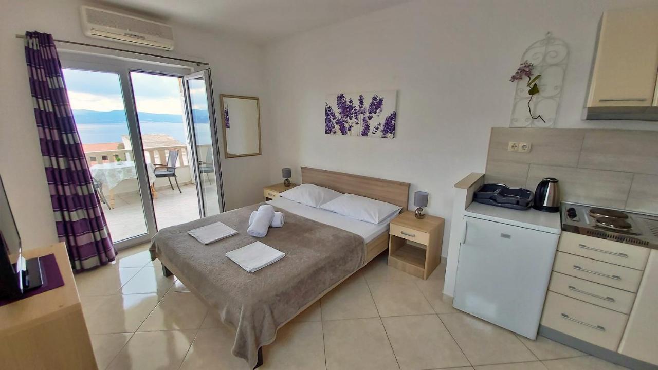 Apartments Nemira Omiš Zewnętrze zdjęcie