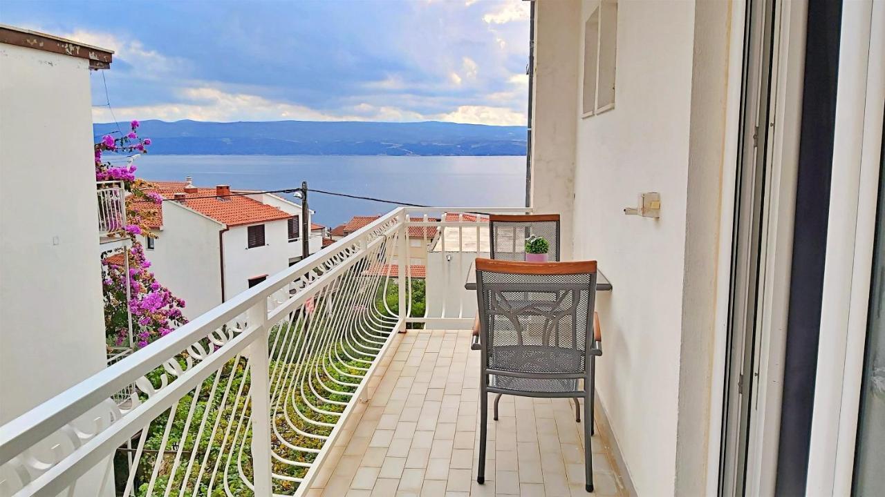 Apartments Nemira Omiš Zewnętrze zdjęcie