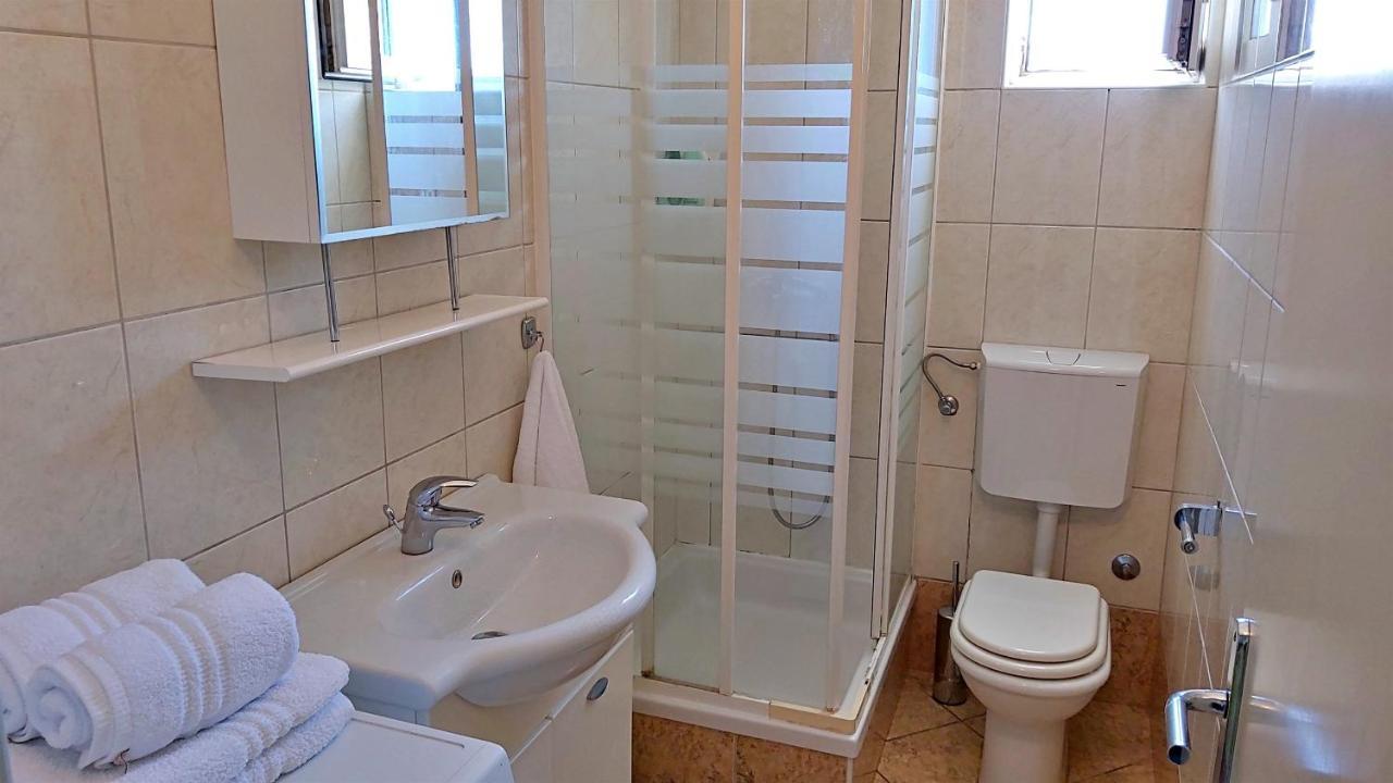 Apartments Nemira Omiš Zewnętrze zdjęcie