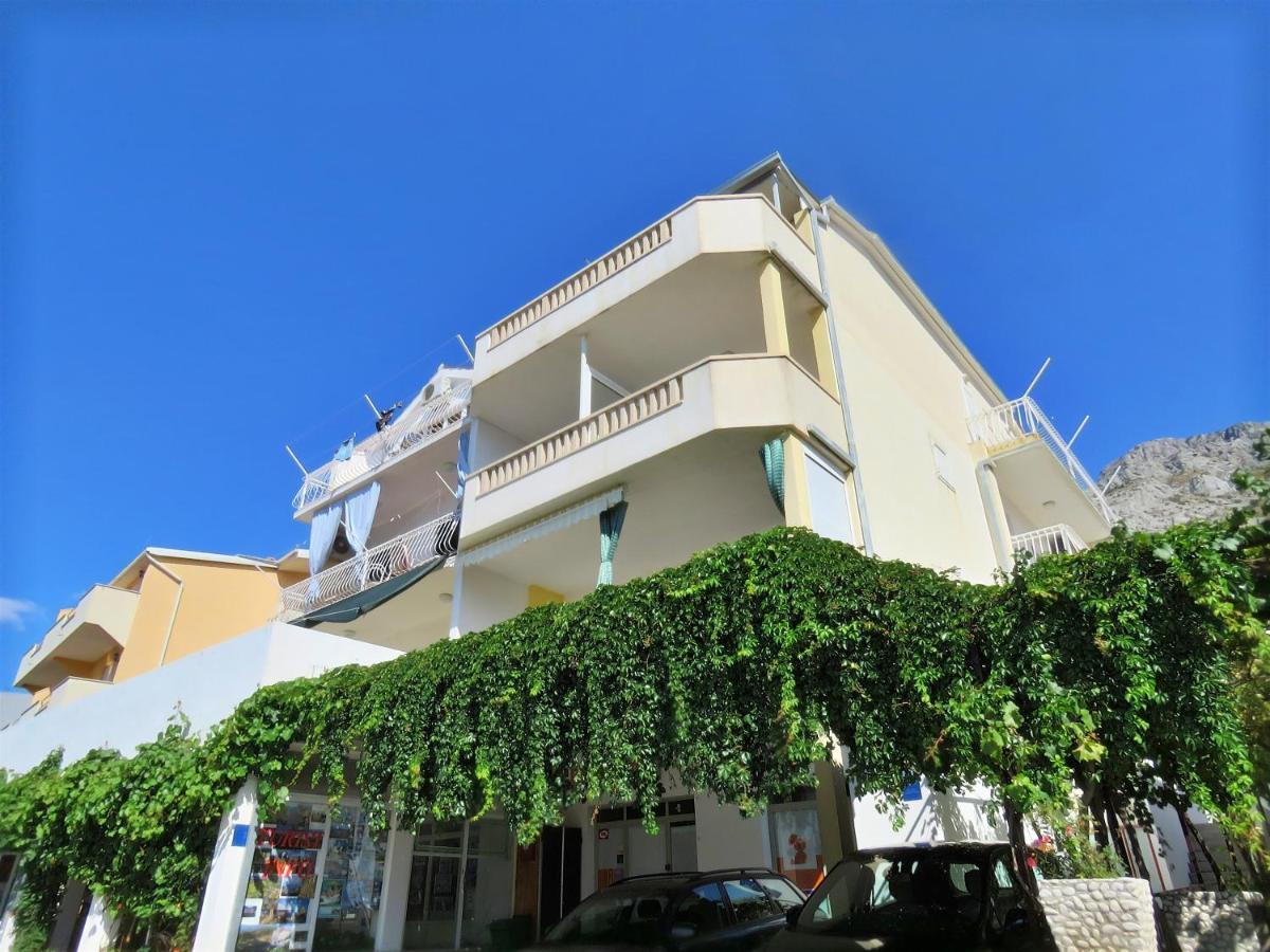 Apartments Nemira Omiš Zewnętrze zdjęcie